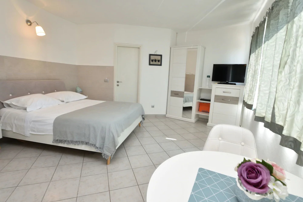 Apartments Uvala