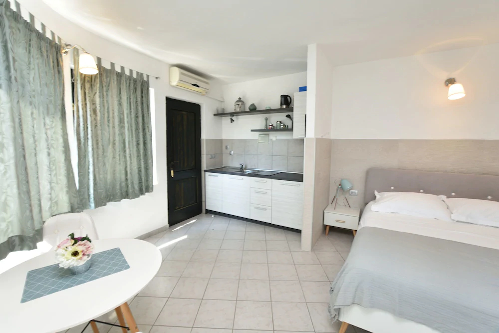 Apartments Uvala