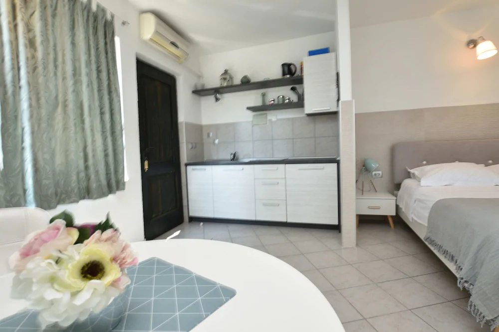 Apartments Uvala