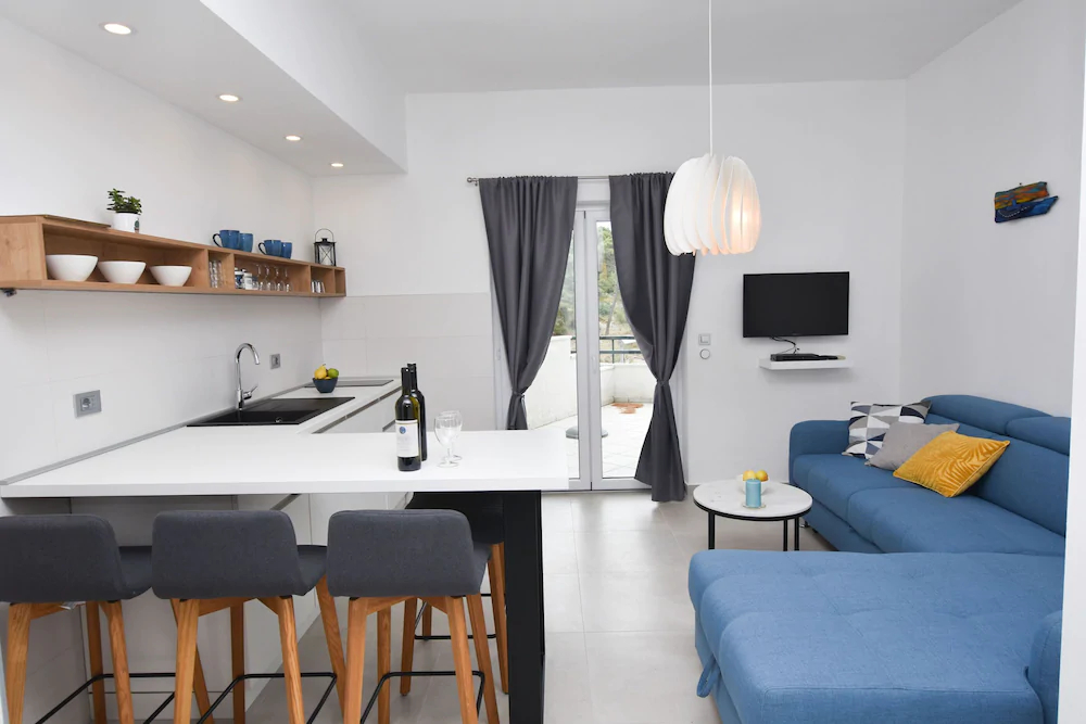 Apartments Uvala