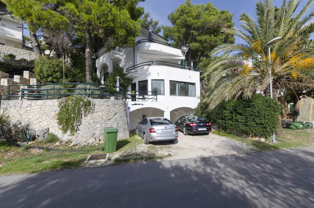 Apartments Uvala
