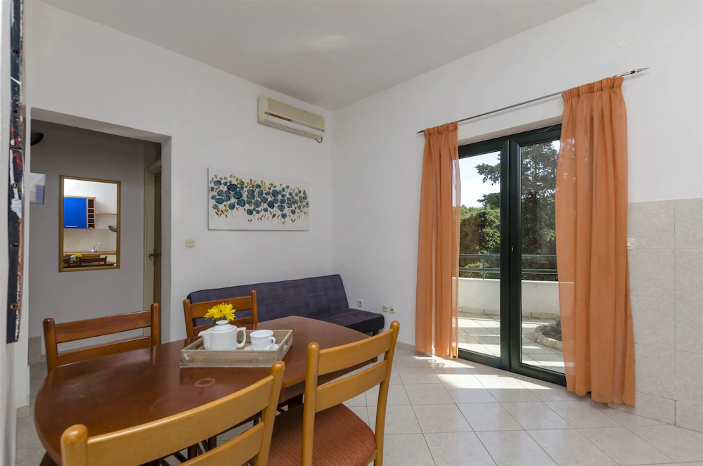 Apartments Uvala