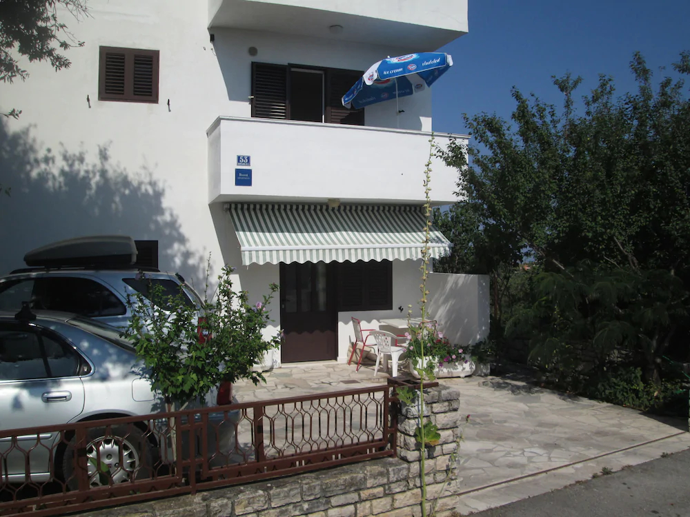 Apartments Villa Velin