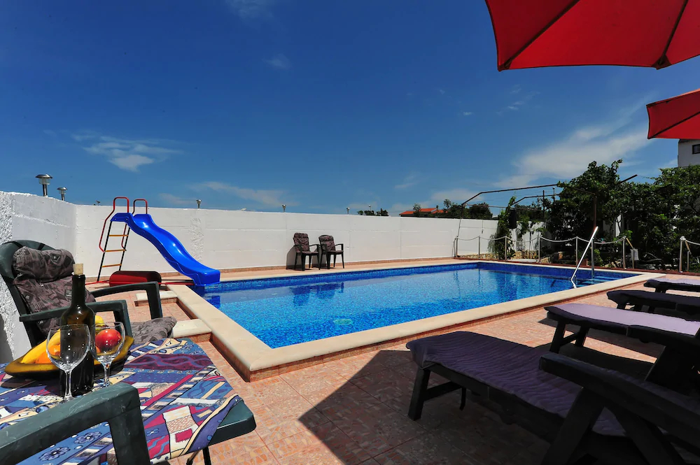 Apartments Villa Velin