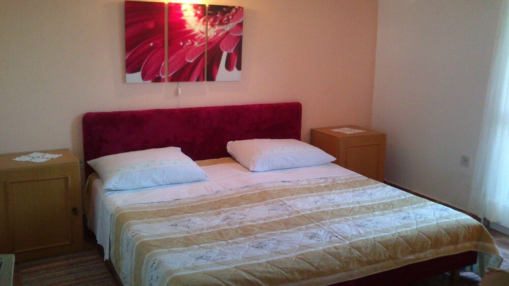 Apartments Villa Velin