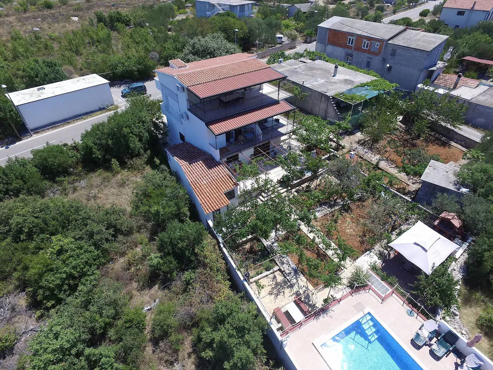 Apartments Villa Velin