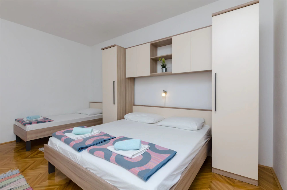 Apartments Zdravka G