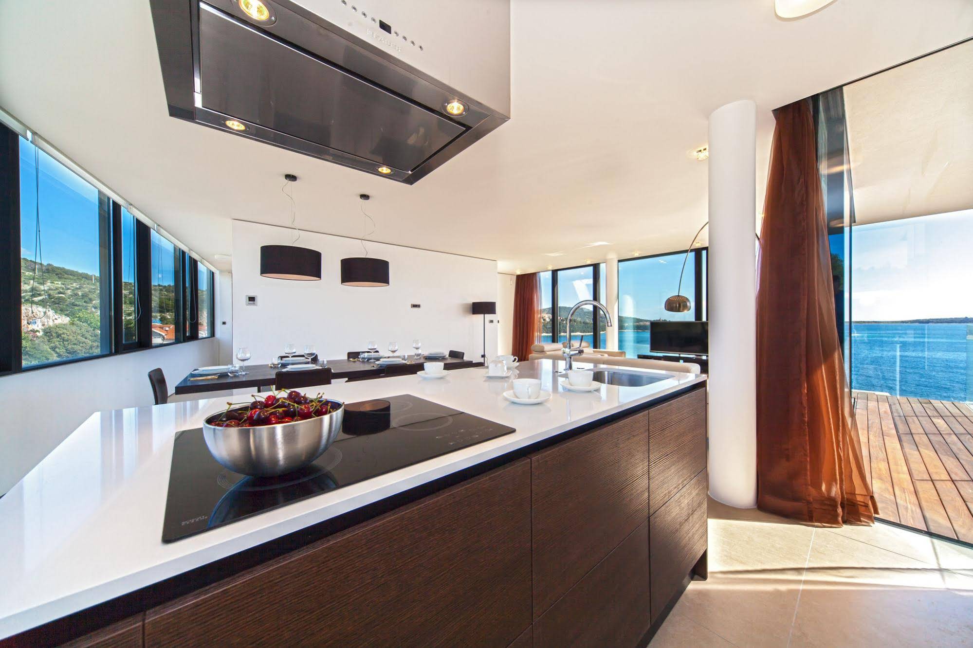 Golden Rays Luxury Villas