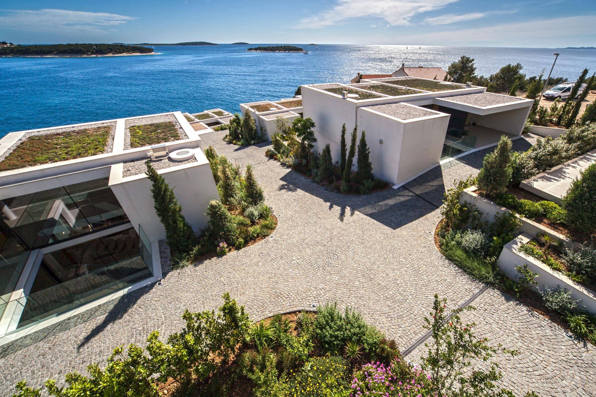 Golden Rays Luxury Villas