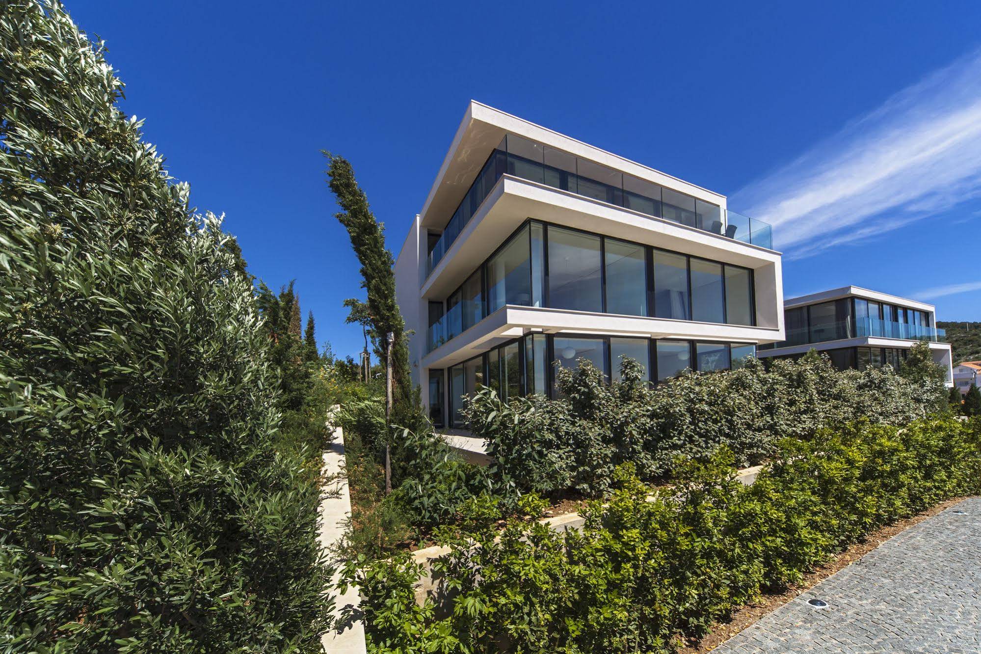 Golden Rays Luxury Villas