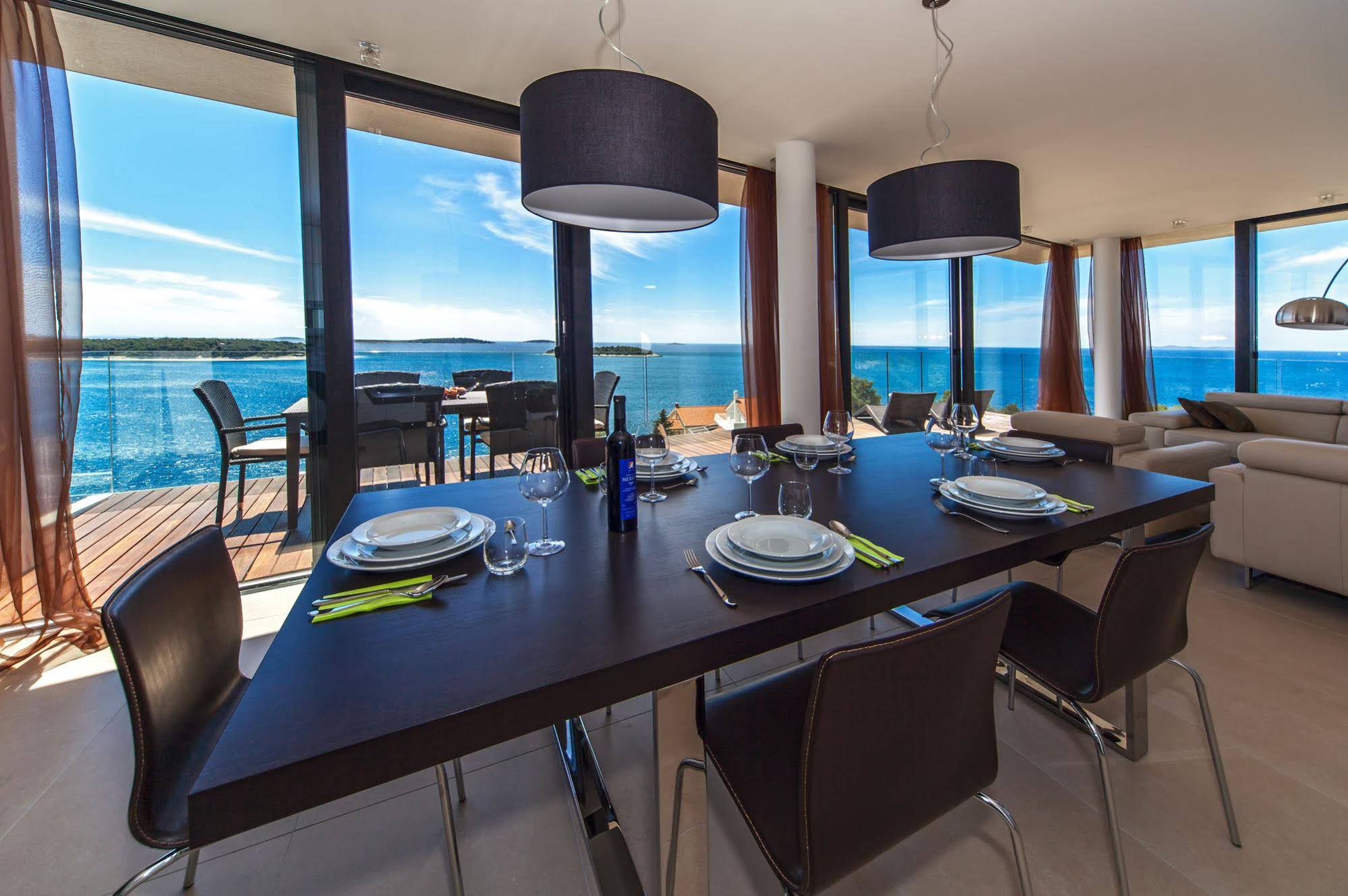 Golden Rays Luxury Villas