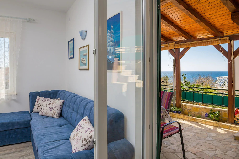 Holiday Home Lucy