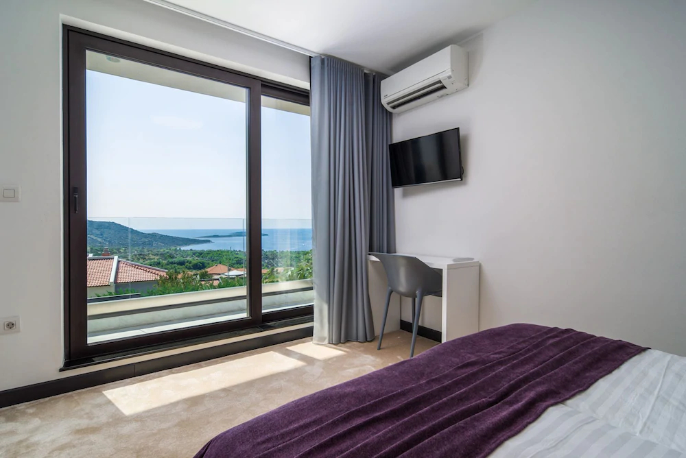 Luxury Villa Golden Eye