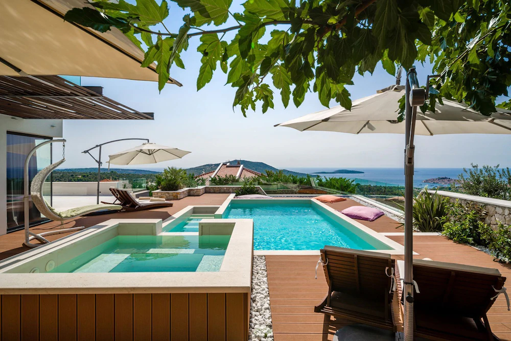 Luxury Villa Golden Eye