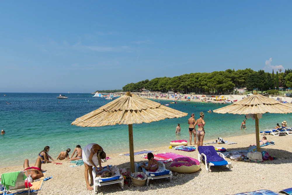 Tutini Dvori