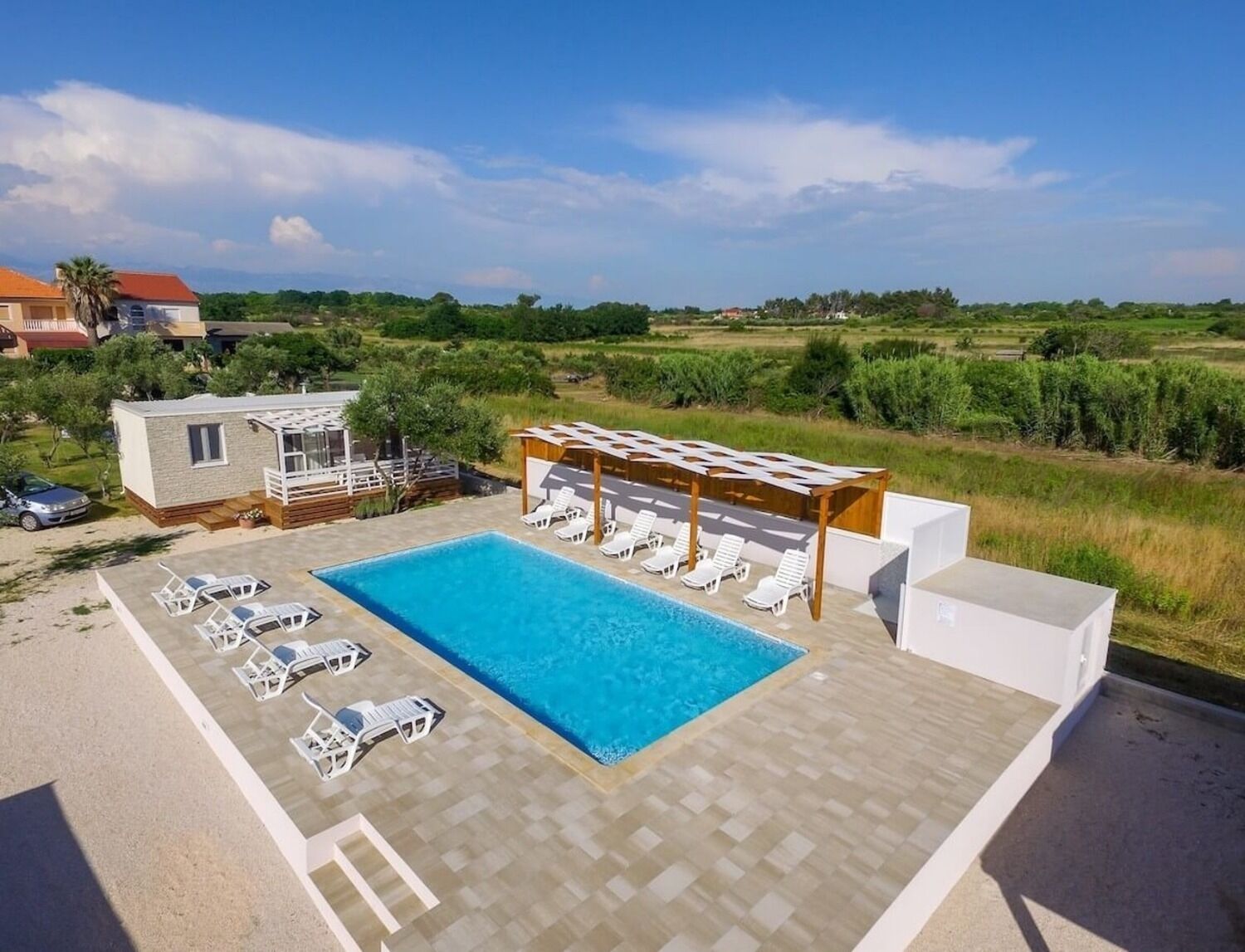 Apartments Ani - with pool