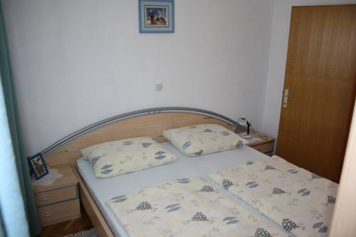 Apartments Biskup