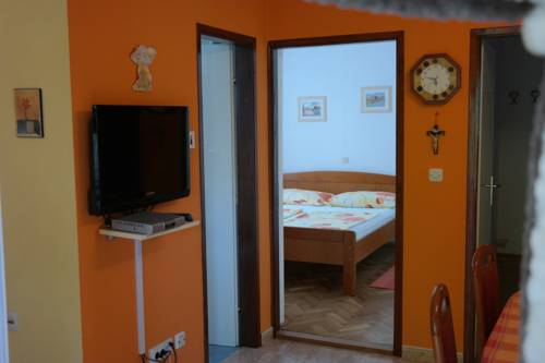 Apartments Biskup