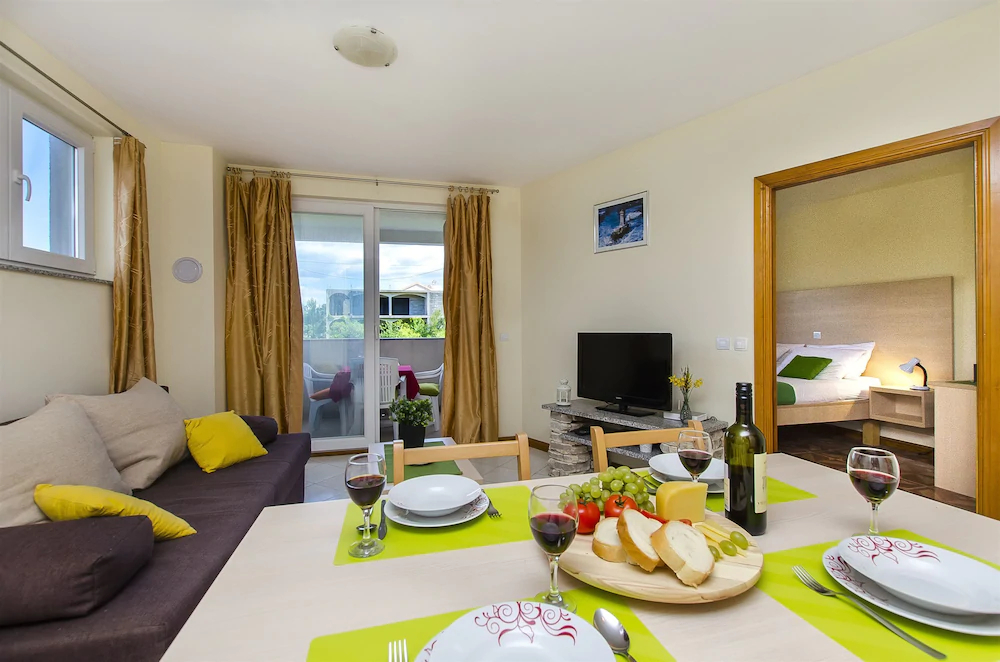 Apartments Glavan