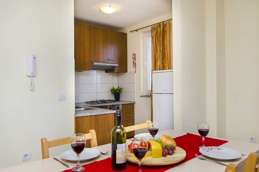 Apartments Glavan