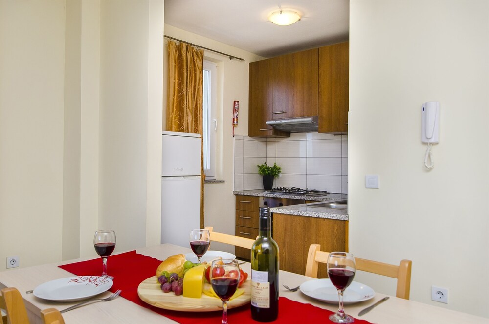 Apartments Glavan