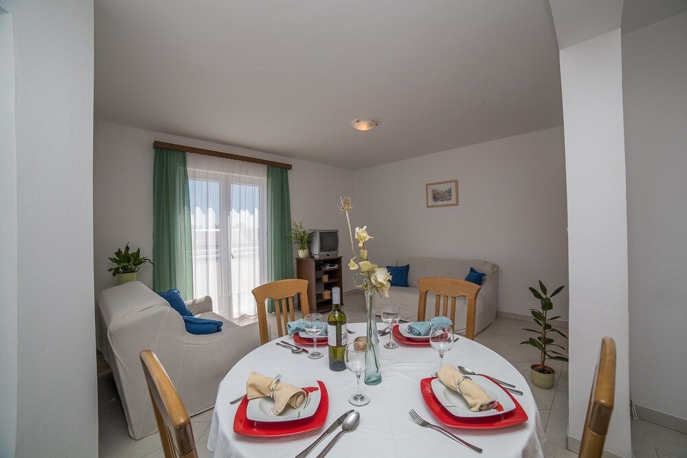 Apartments Klaric Sabunike