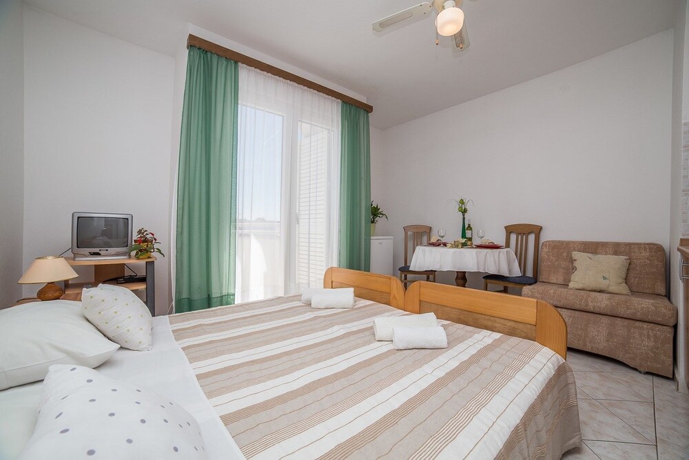 Apartments Klaric Sabunike