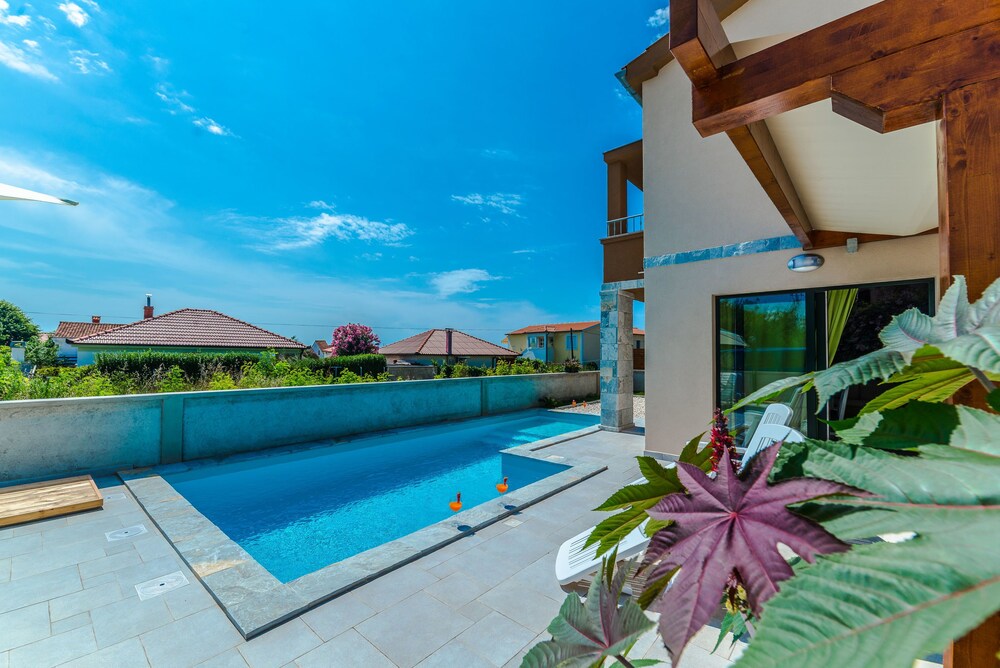 Villa Luscinia