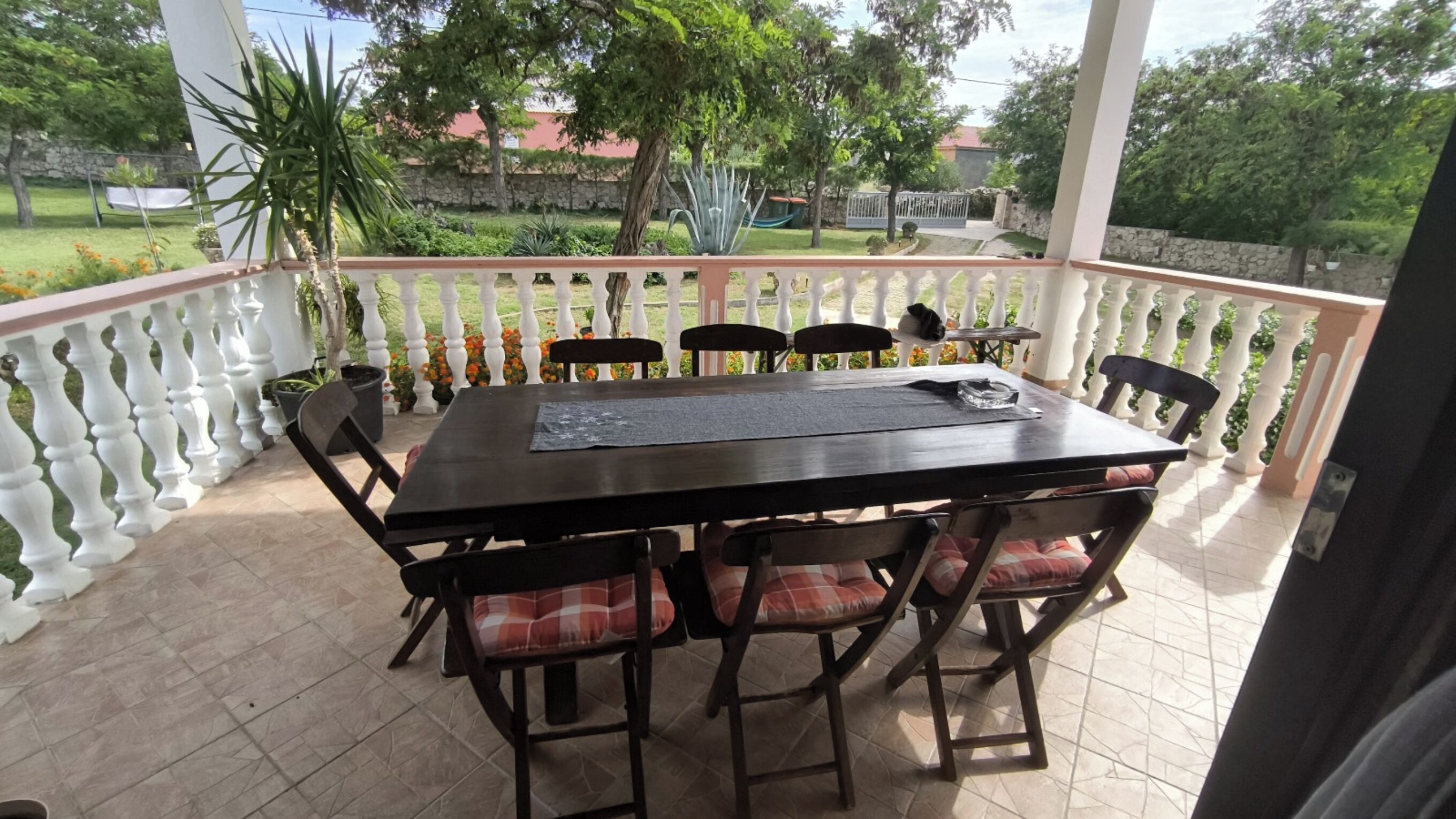 Family Home Agava