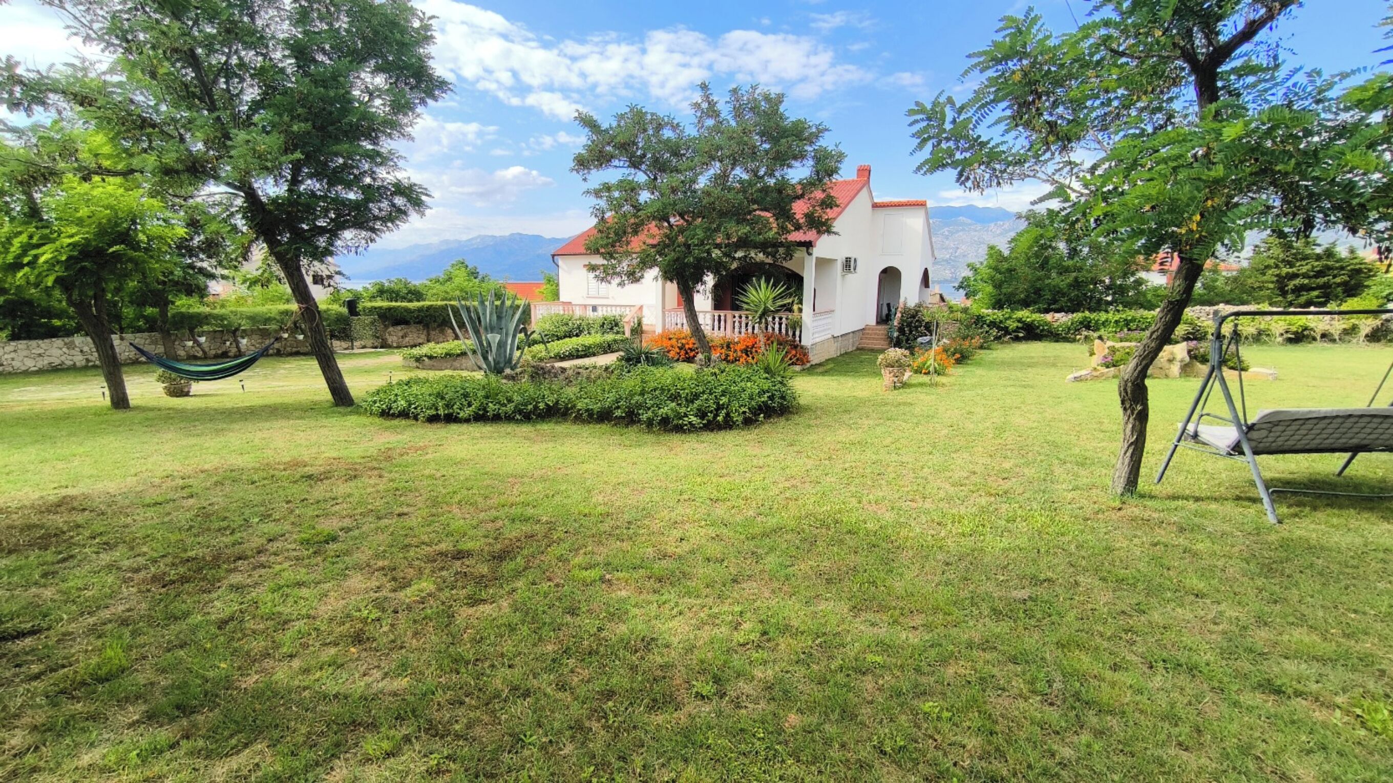 Family Home Agava