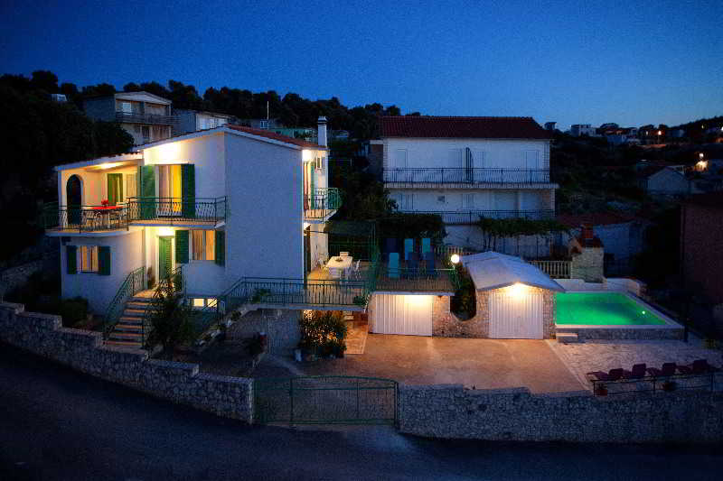 Villa Ljubo Razanj