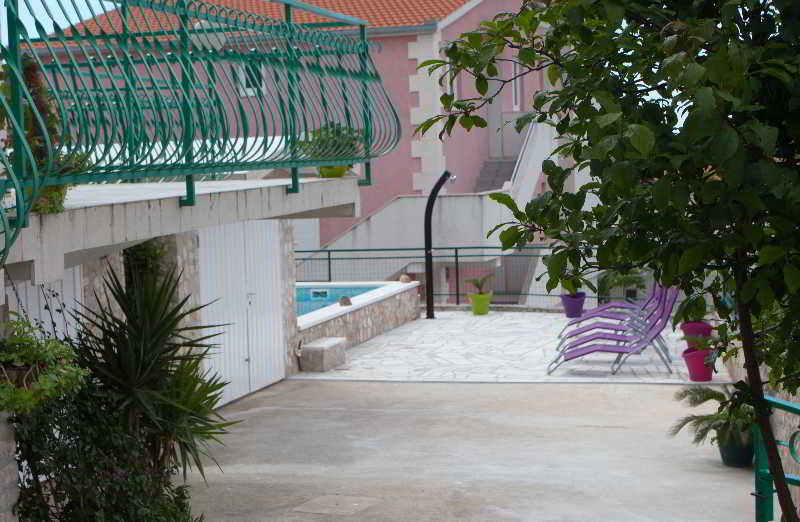Villa Ljubo Razanj