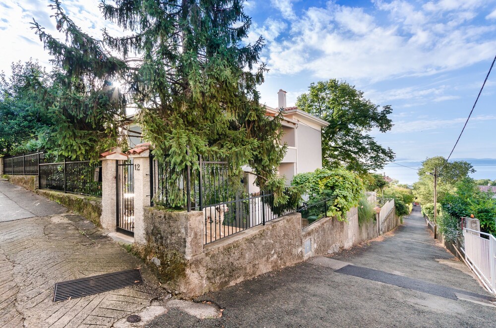 Apartments Andrijana