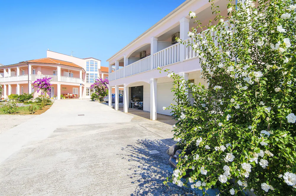 Apartments Ante