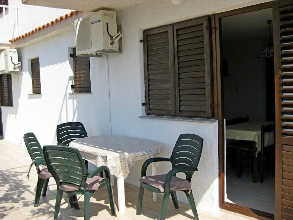 Apartments Antun