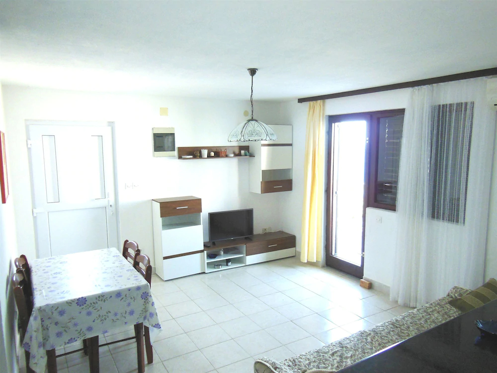 Apartments Antun
