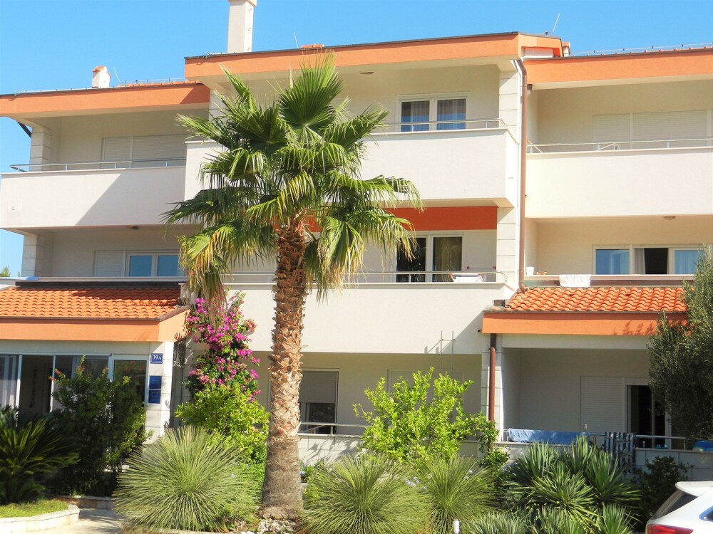 Apartments Aurel