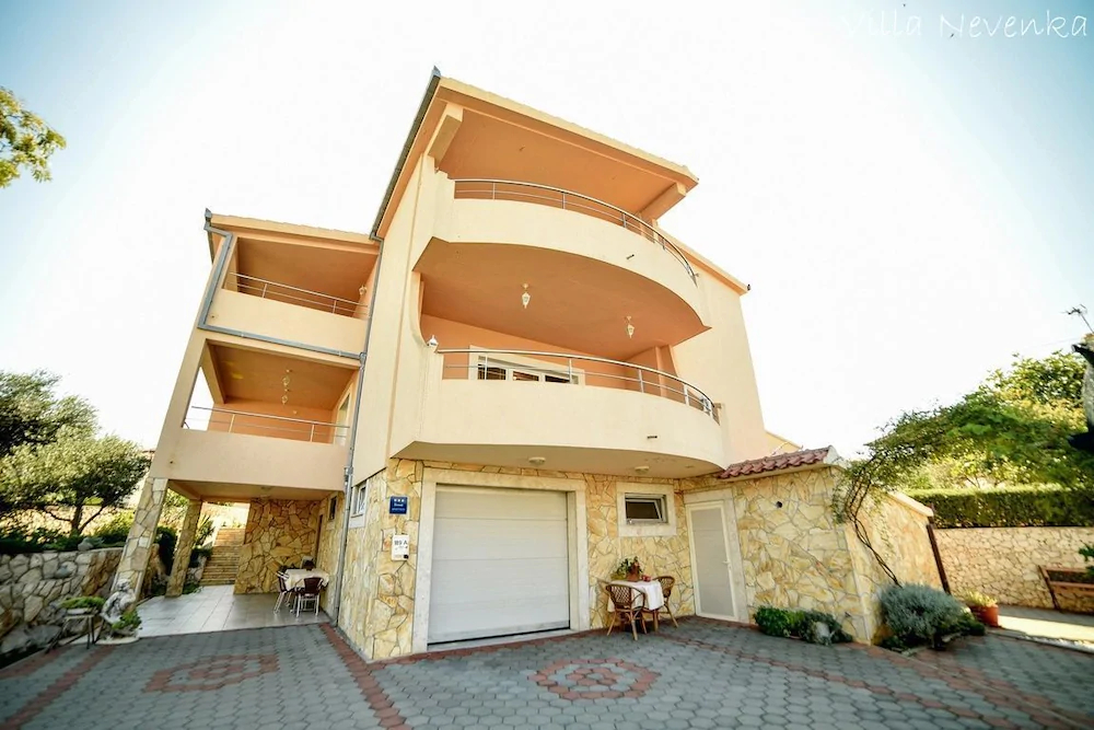 Apartments Babic