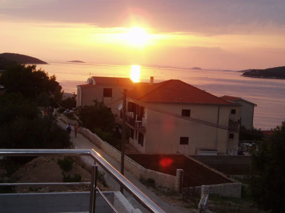 Apartments Ema