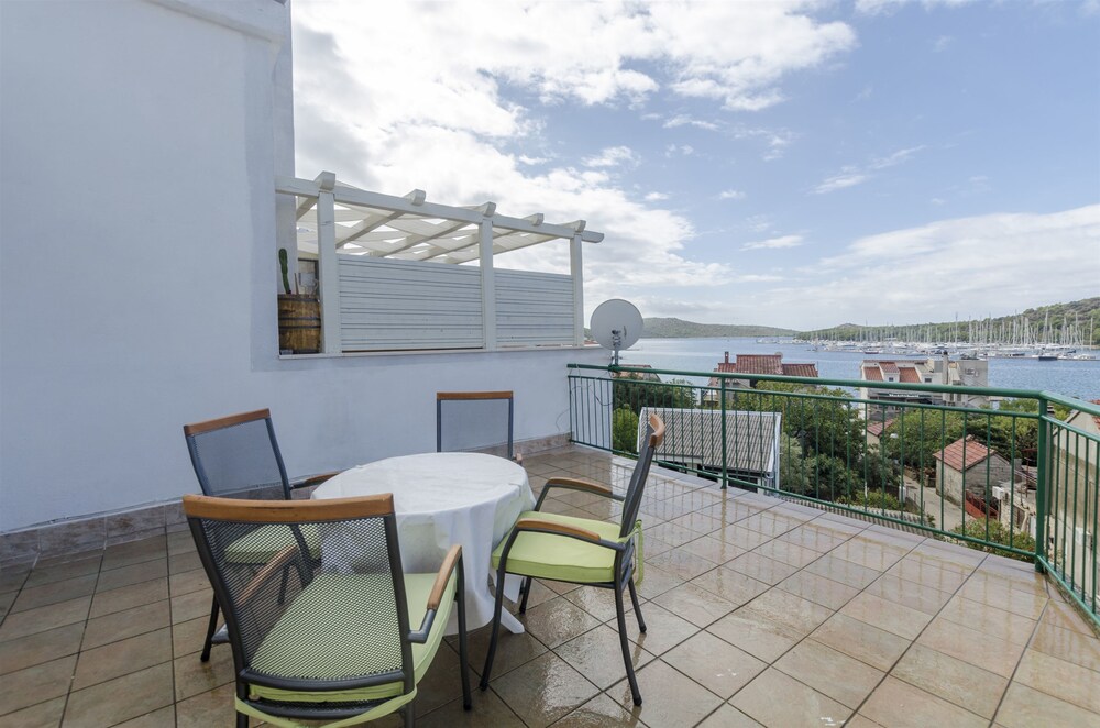 Apartments Ercegovic