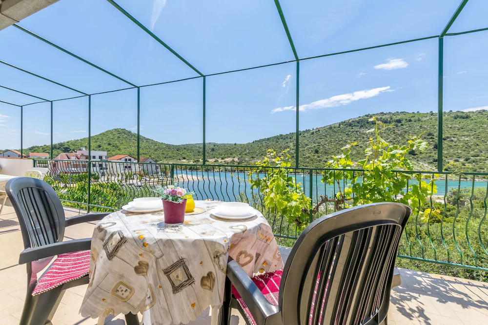 Apartments Garden by The Sea