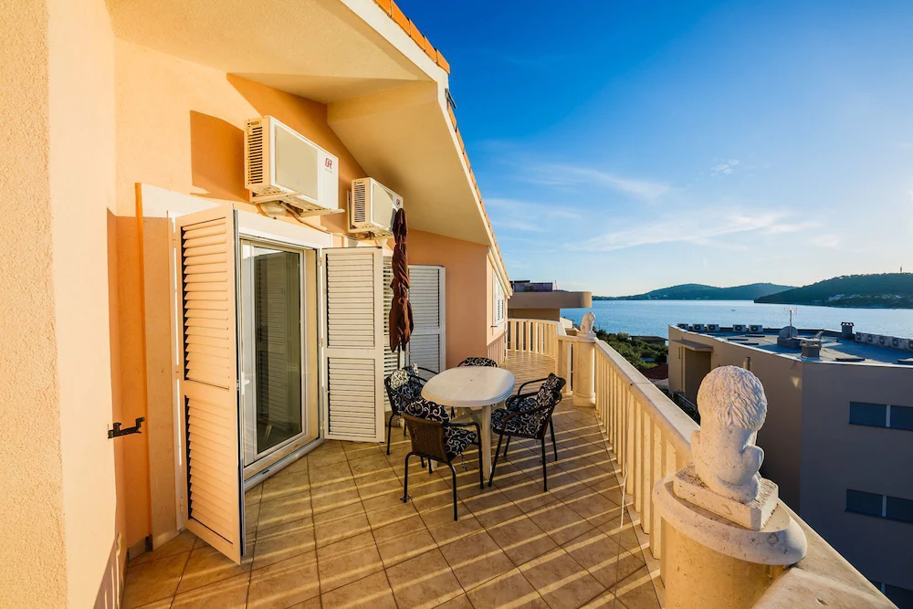 Apartments Ilija