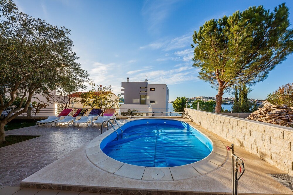 Apartments Ilija