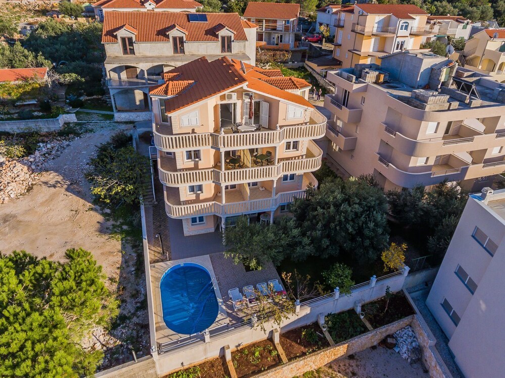 Apartments Ilija