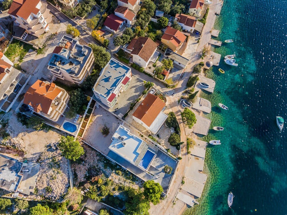 Apartments Ilija