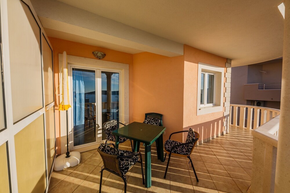 Apartments Ilija