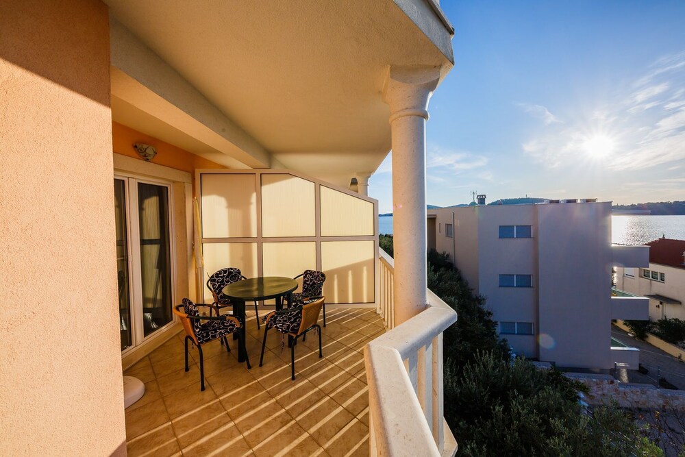 Apartments Ilija