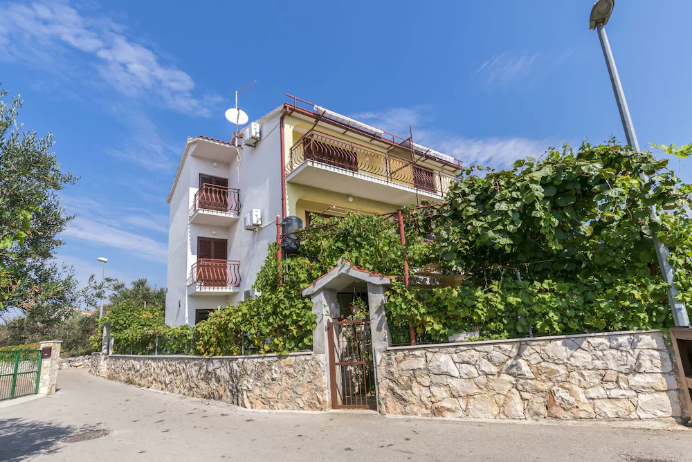 Apartments Jure