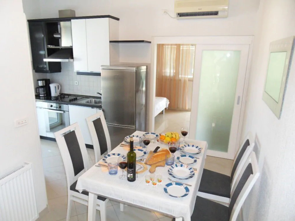 Apartments Jure