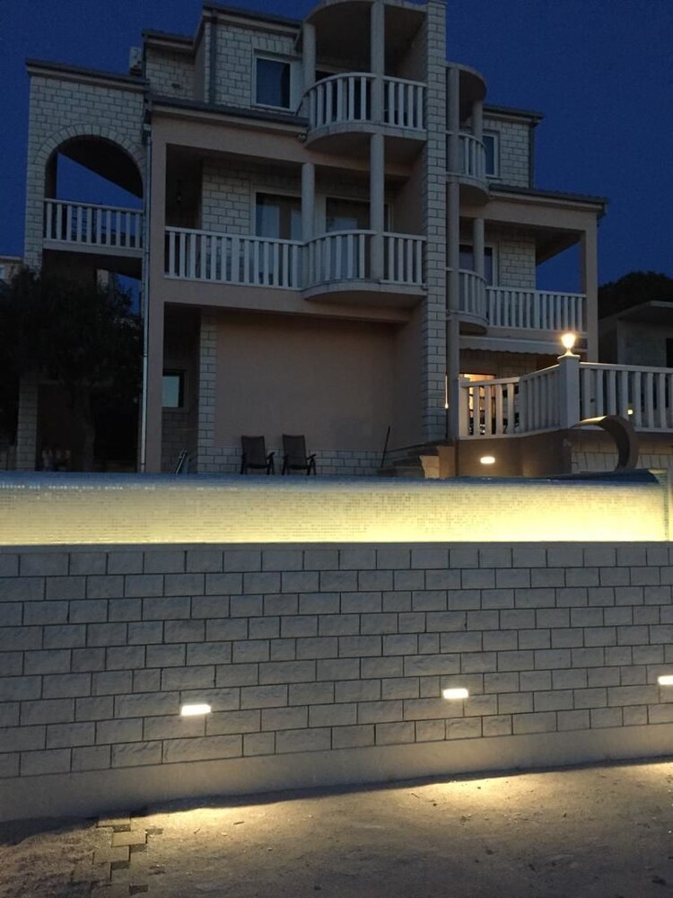 Apartments Ksenija